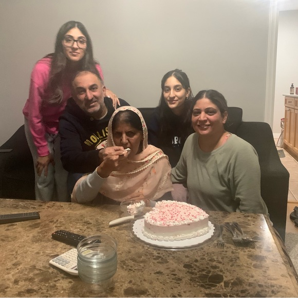 Lengha in xxl or 48 size - Picture 7 of 7